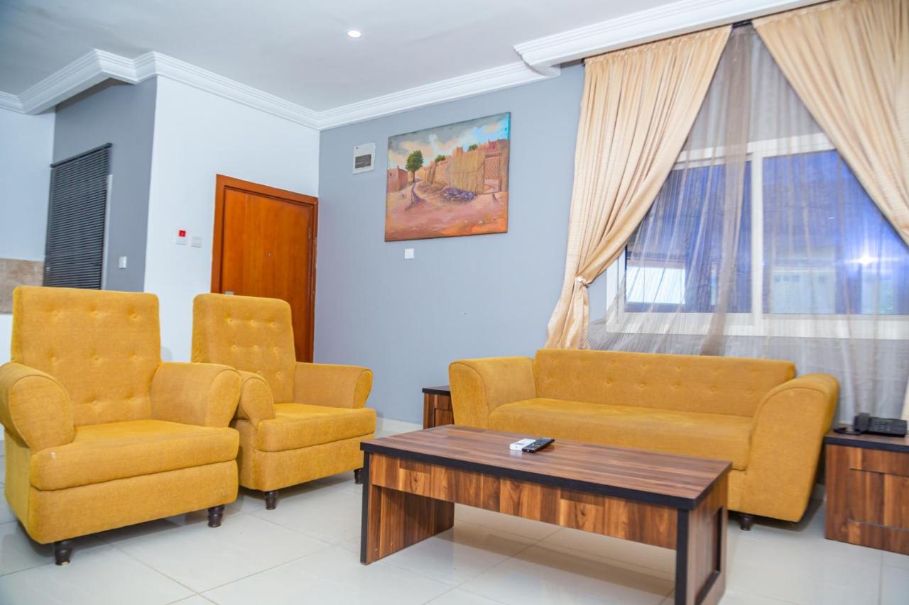 Guest Pride Hotel كانو المظهر الخارجي الصورة