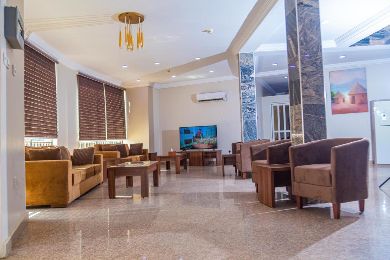 Guest Pride Hotel كانو المظهر الخارجي الصورة
