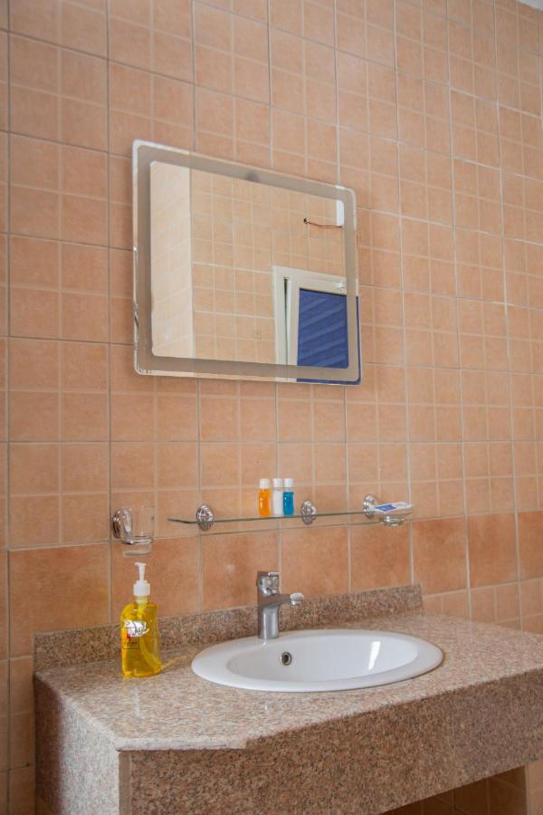 Guest Pride Hotel كانو المظهر الخارجي الصورة