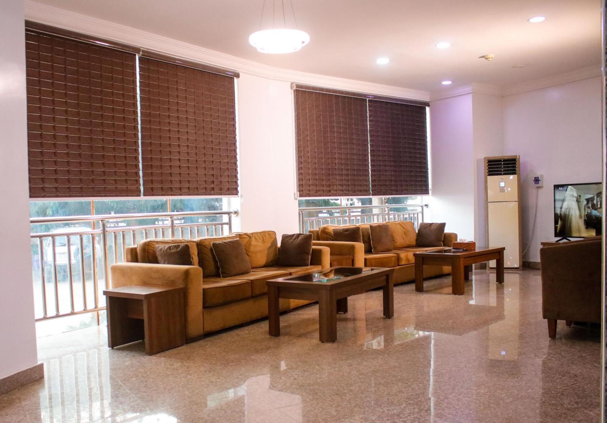 Guest Pride Hotel كانو المظهر الخارجي الصورة