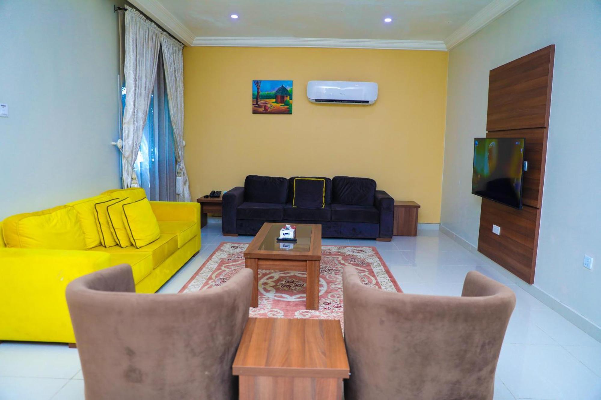 Guest Pride Hotel كانو المظهر الخارجي الصورة
